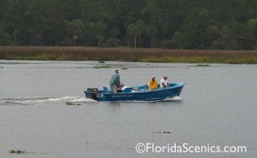 Fishermen coming in from a days fishing